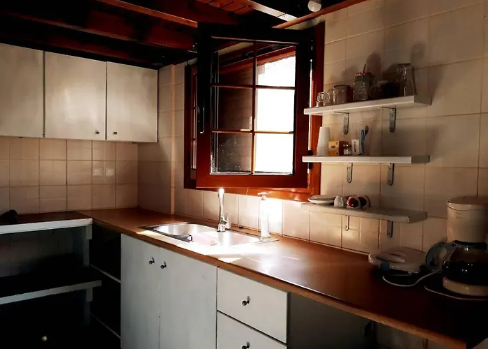 Casa Sofianna 2-bedroom Next To Sandy * Monemvasía